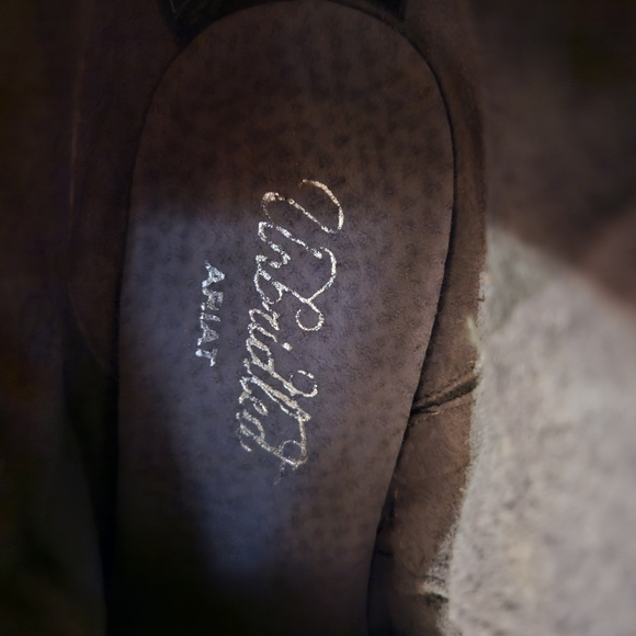 Low cut boot - Picture 7 of 7